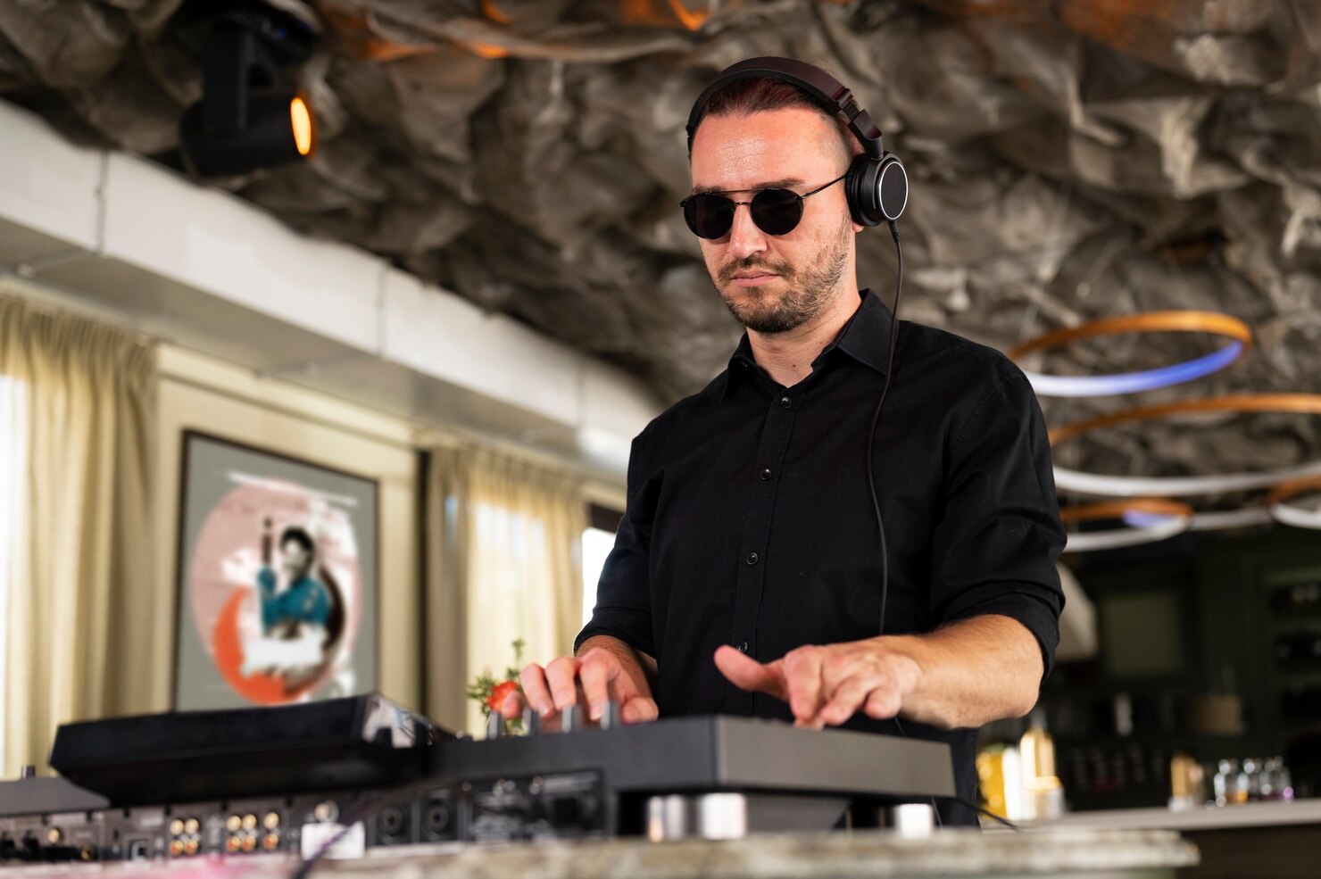 How to Choose the Best DJ for a Bar or Bat Mitzvah